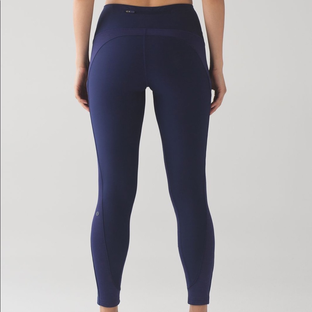 RARE lululemon fleece-line water-resistant legging